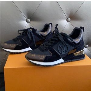 Designer sneakers - brand new never worn.